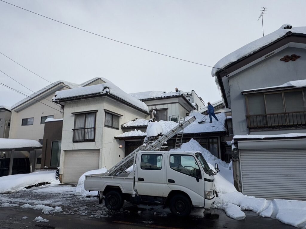 雪下ろし作業